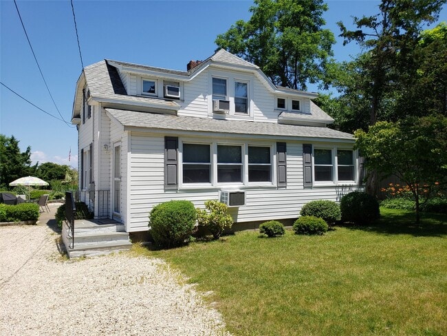 Primary Photo - 252 Asharoken Ave