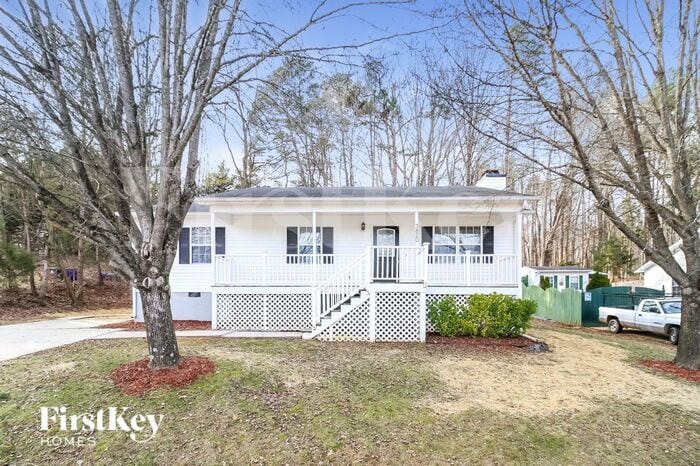 Primary Photo - 3820 Spring Branch Dr