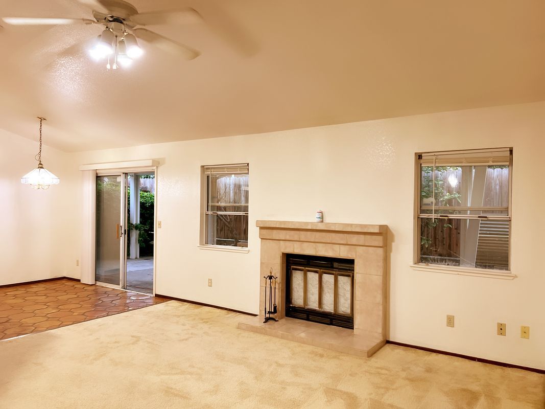 Building Photo - 5920 Laguna Ranch Cir