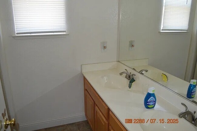 Building Photo - 249 Damara Ct