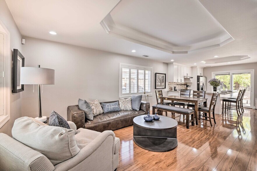 Primary Photo - 3096 Dovela Way