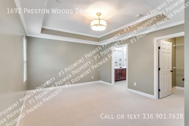 Building Photo - 1692 Preston Woods Dr