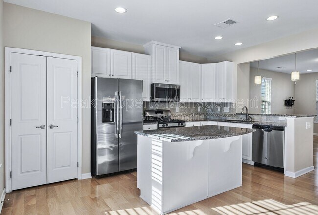 Building Photo - 11323 Sadler Walk Ln