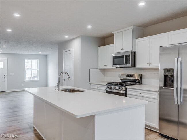 Building Photo - 1845 Shank Dr