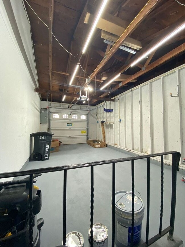 Building Photo - 241 Lafayette Ave