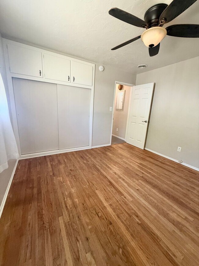 Building Photo - COMING SOON!! 2 BEDROOM 1 BATH HOME NEAR DOWNTOWN PASO ROBLES!!!!