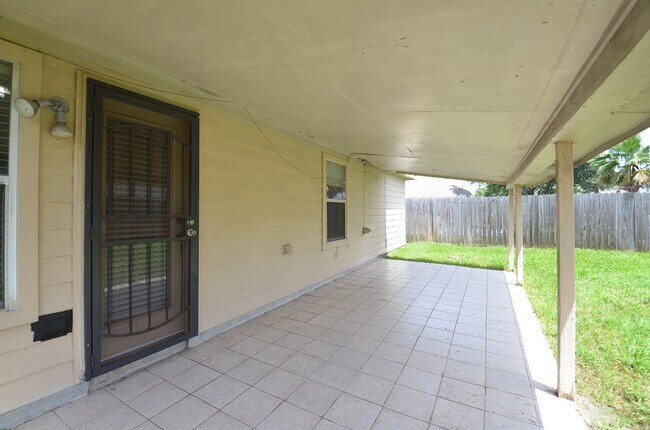 Building Photo - 4510 Regal Dr