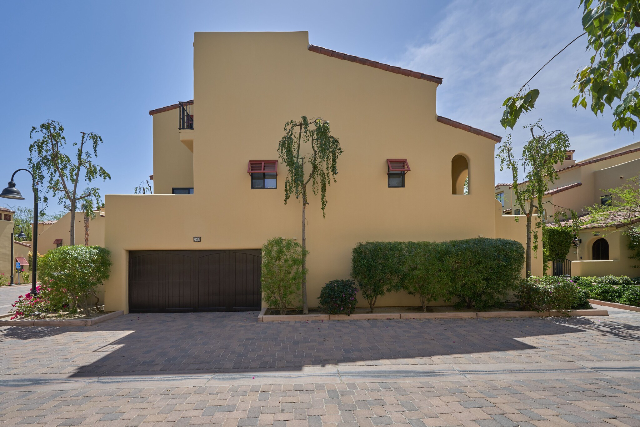 2-car Garage - 201 Villorrio Dr E