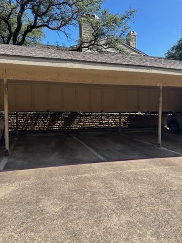 Building Photo - 9254 Forest Ln