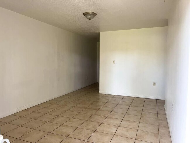 Building Photo - 3099 Orange Center Blvd