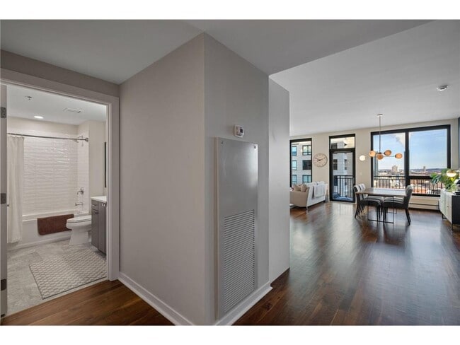 Building Photo - 1240 S 2nd St