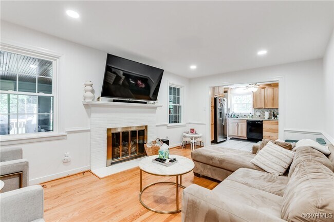 Building Photo - 530 Ridgeley Ln
