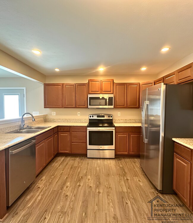 Building Photo - 3BR/2BA Home For Rent in Fern Creek!