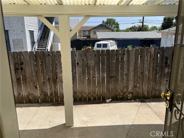 Building Photo - 308 Linwood Ave