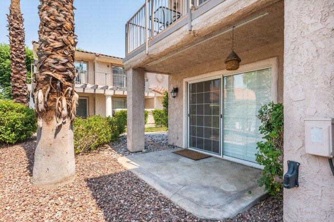 Building Photo - 505 S Farrell Dr