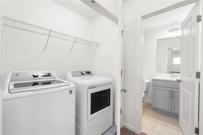 Building Photo - 2212 Triple Crown Ln