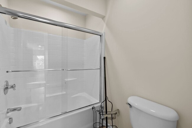 Building Photo - Norfolk Condo!