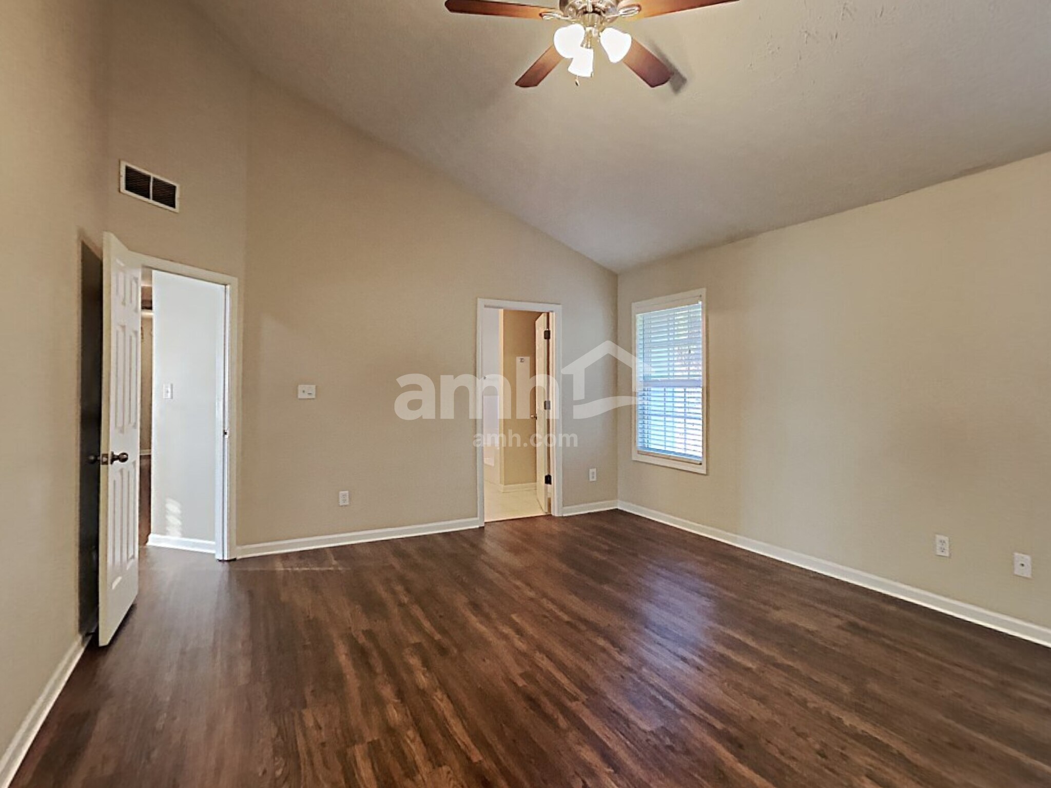 Building Photo - 1558 Great Shoals Cir
