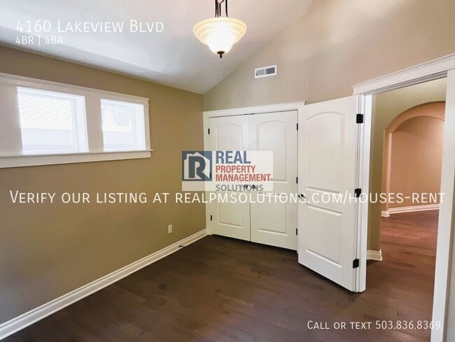 Building Photo - 4160 Lakeview Blvd