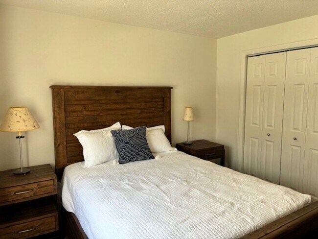 Building Photo - Long Term Rental- Chateau Claire 52