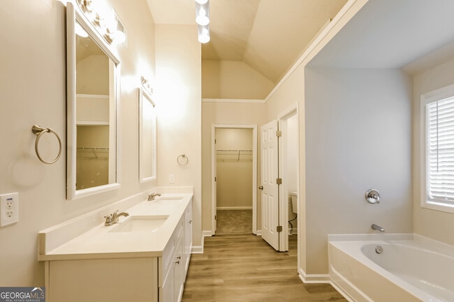 Building Photo - 1562 Gunstock Ct