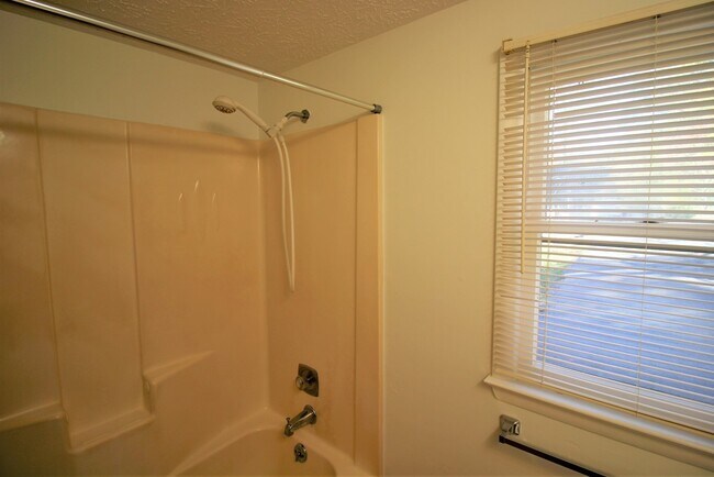 Building Photo - Black Mountain Bungalow minutes from Lake Tomahawk!