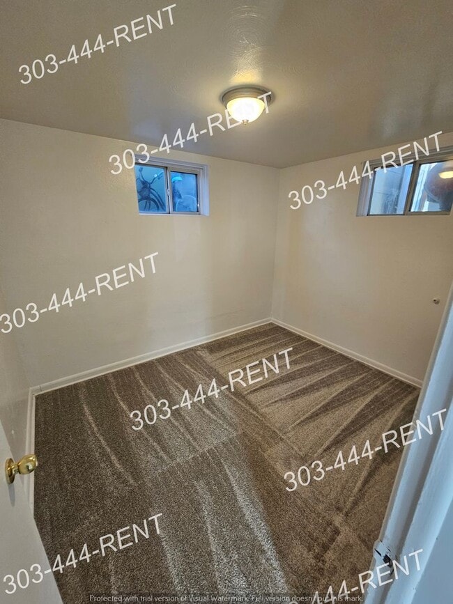 Building Photo - 522-524 S 1st Way