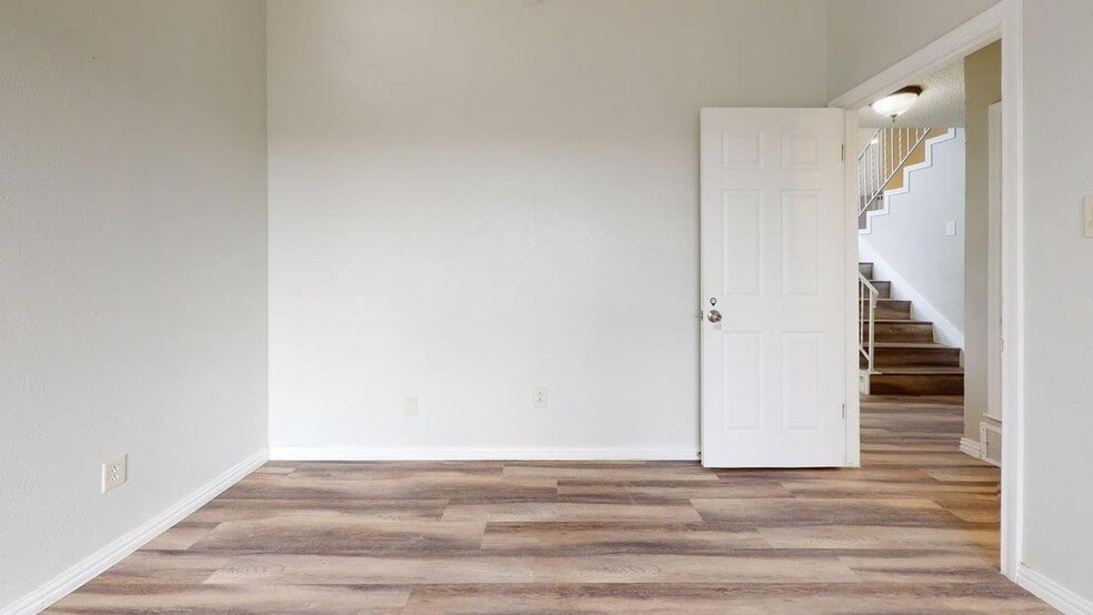 Building Photo - 5330 Daytona Dr