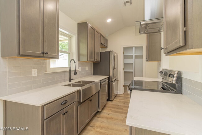 Building Photo - 122 Pebble Beach Dr