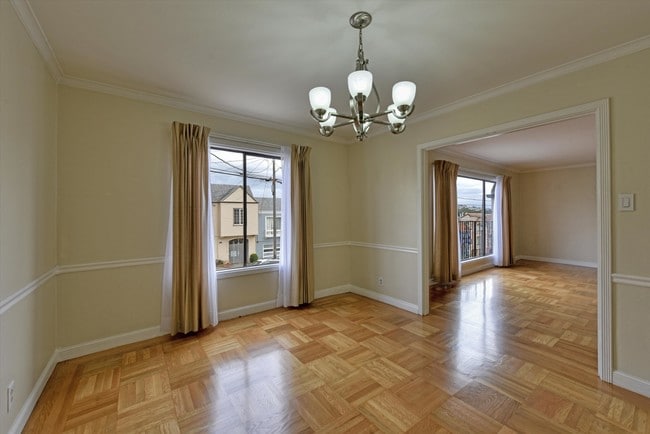 Building Photo - 715 30th Ave