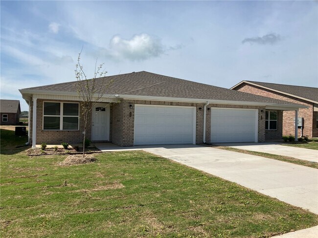 Building Photo - 617 NW 69th Ave