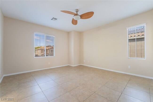 Building Photo - 5086 Echo Shire Ave
