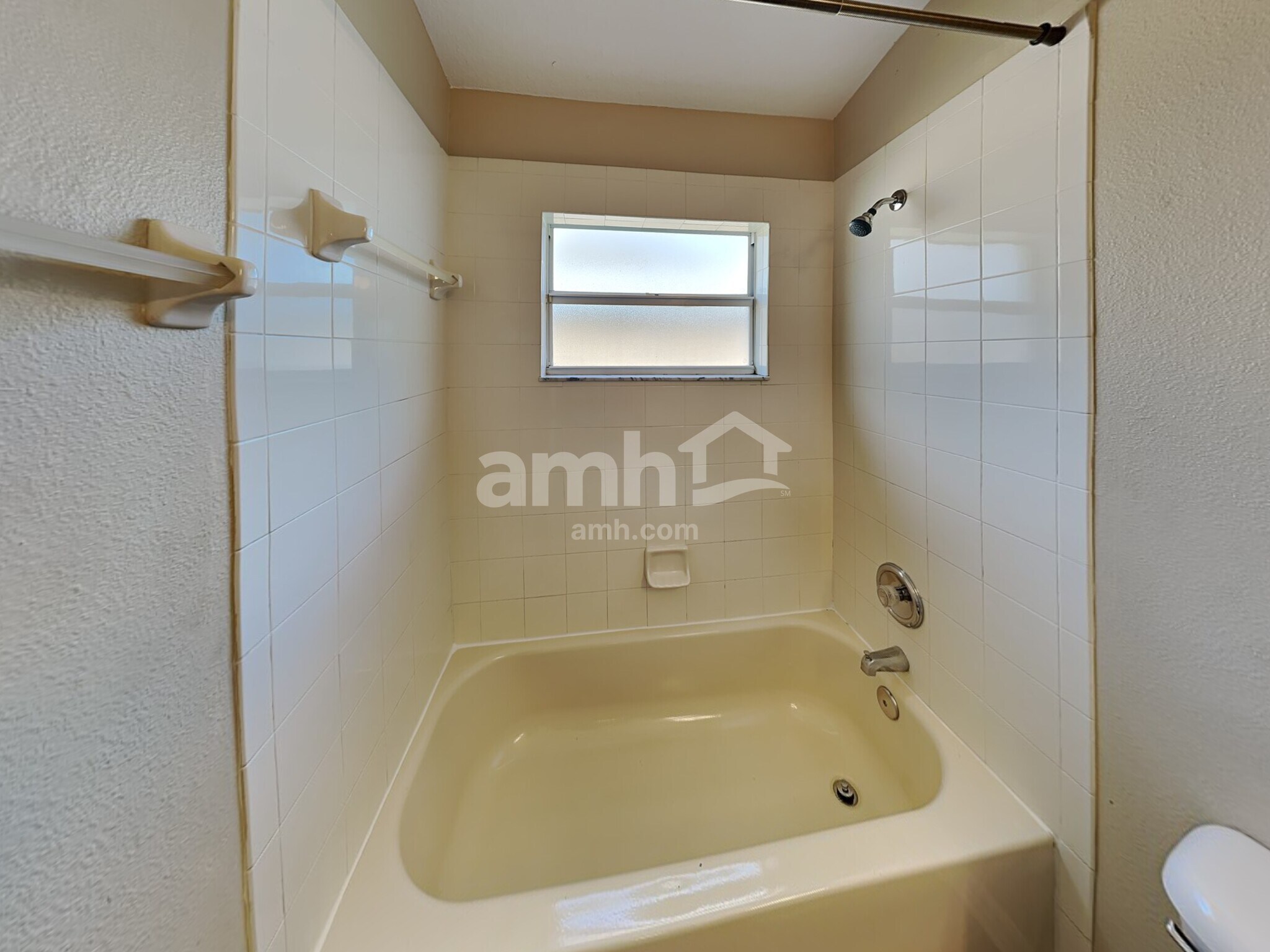 Building Photo - 6726 Cambridge Park Dr