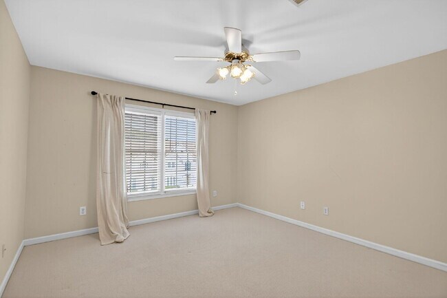 Building Photo - Great home in highly desired Brookstone Subdivision with Cobb County Schools.