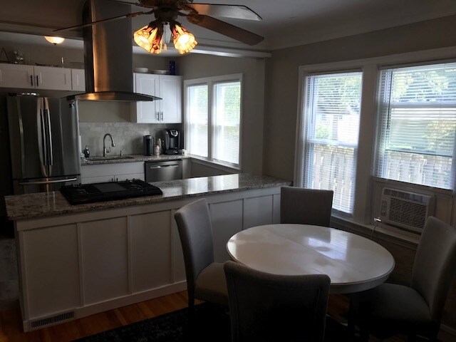 Kitchen/Dining Room - 5049 44th Ave S