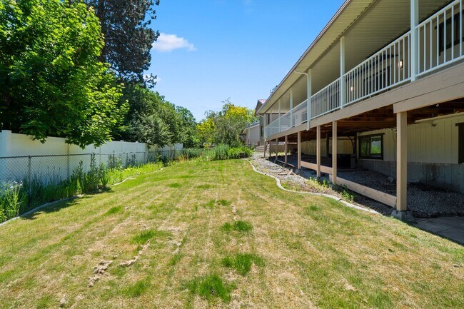 Building Photo - 4 Bed 3 Bath Home in Cul-de-sac with Massive 18X40 insulated shop