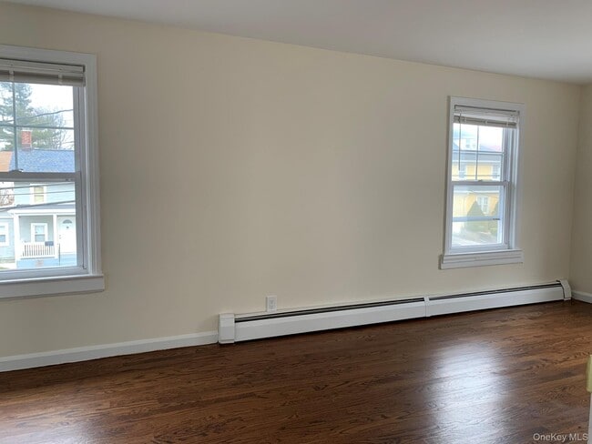 Building Photo - 24 Hall Ave