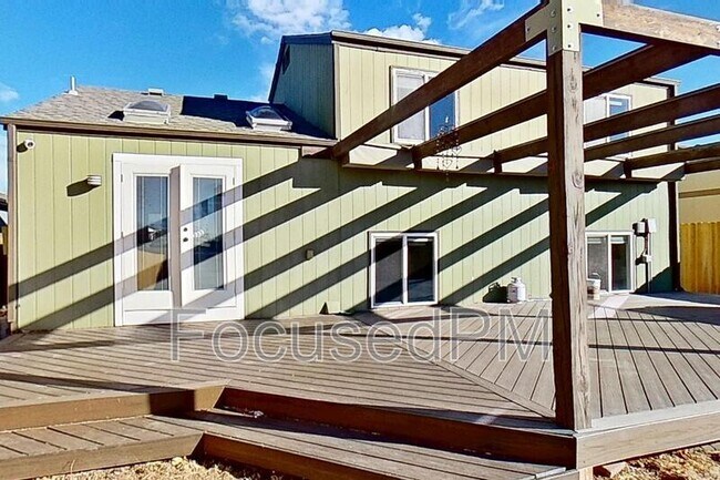 Building Photo - 11409 Jay St