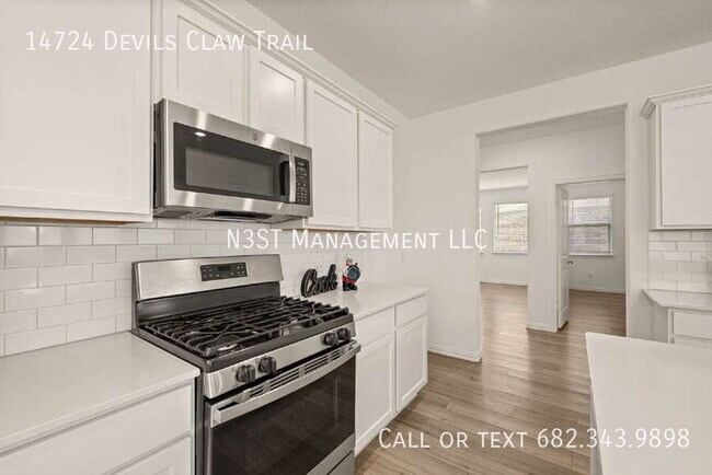 Building Photo - 14724 Devils Claw Trl