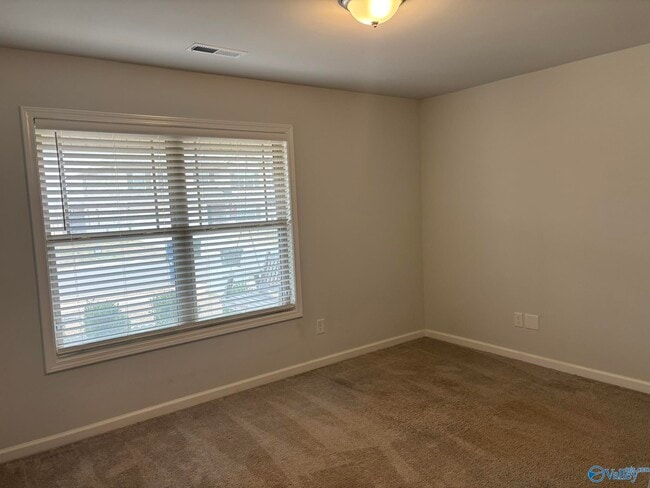 Building Photo - 227 Shubert Dr