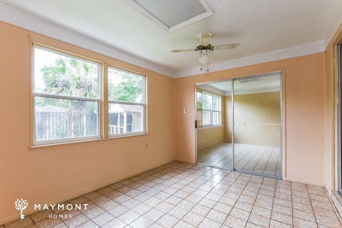 Building Photo - 653 Stanford Dr