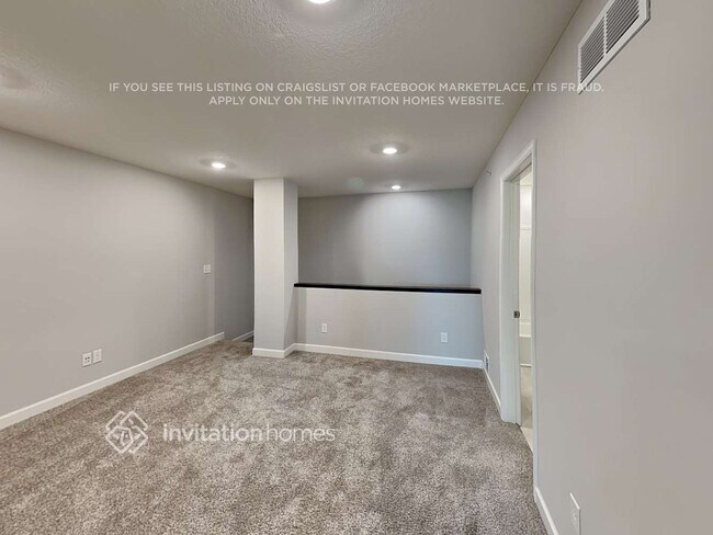Building Photo - 10916 Zest St NE