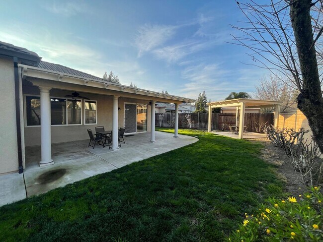 Building Photo - Ideal 4br/2ba single story in Morada