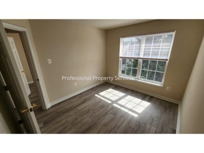 Building Photo - Price Correction! Luxury Townhome In The Villages Of Urbana