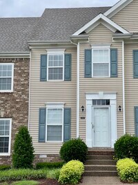 Building Photo - 1047 McKenna Dr