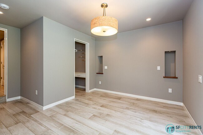 Building Photo - 4715 25th St