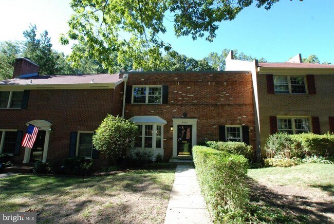 Building Photo - 6042 Haverhill Ct