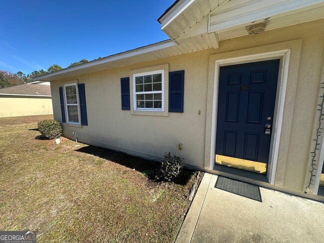 Building Photo - 409 E Lawnwood Ave