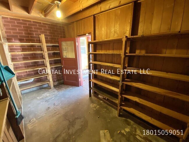 Building Photo - 1455 E 4230 S