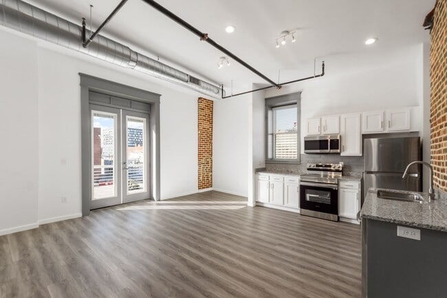 Building Photo - The Residences at 218 E Main St